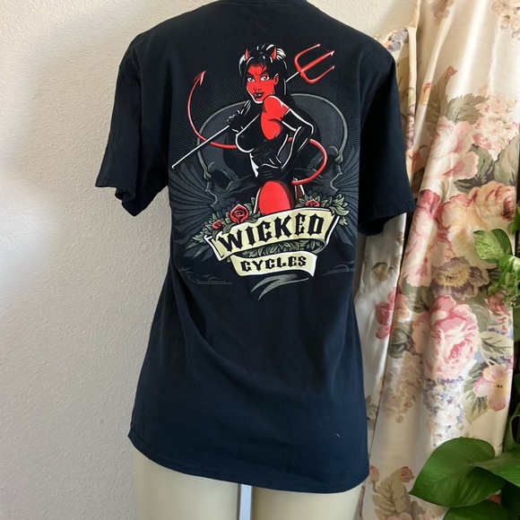 T-shirt Gildan Wicked Cycles Black with She devil Design - Picture 6 of 11